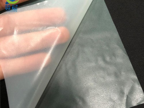 TPU热熔胶膜透明绣花标粘合用耐高温防水聚氨酯胶膜