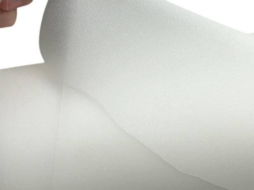 EVA膜的收缩率不匹配可能会导致组件内部应力过大