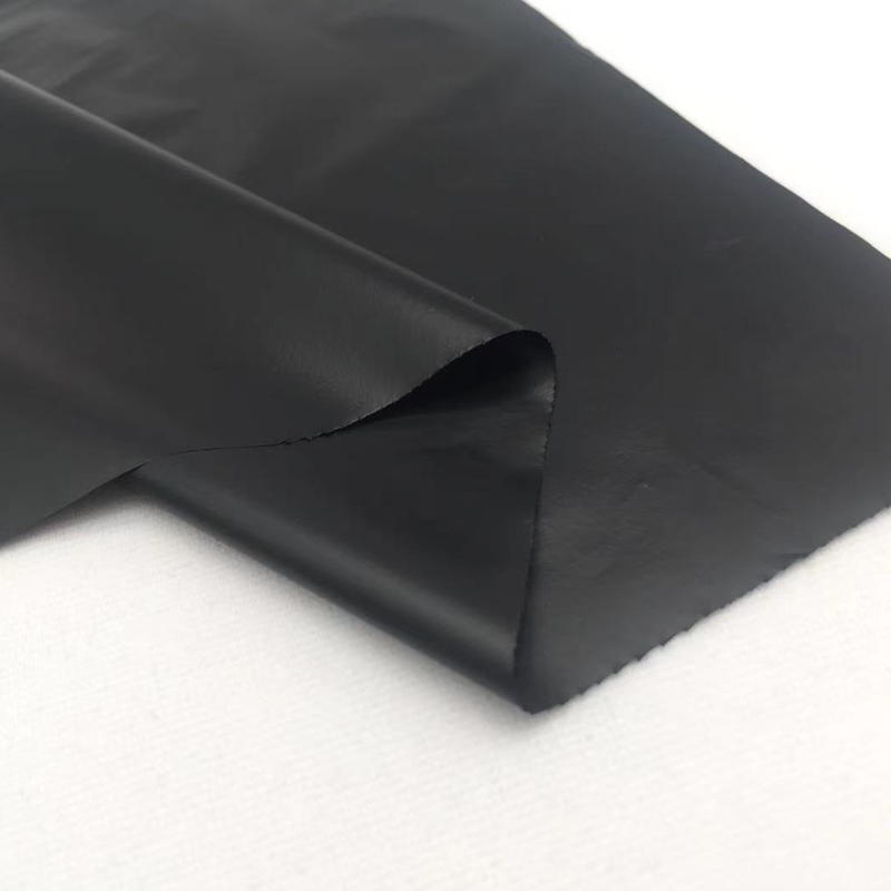 TPU黑色薄膜高弹性防水透气耐高温服装皮革材料tpu薄膜厚：0.015mm